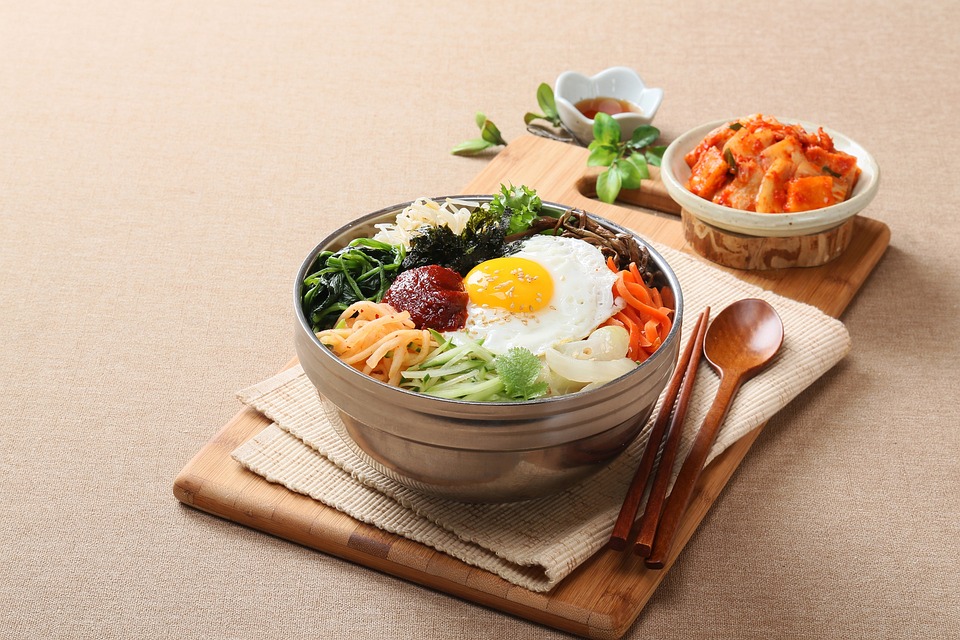 Bibimbap: історія походження та склад