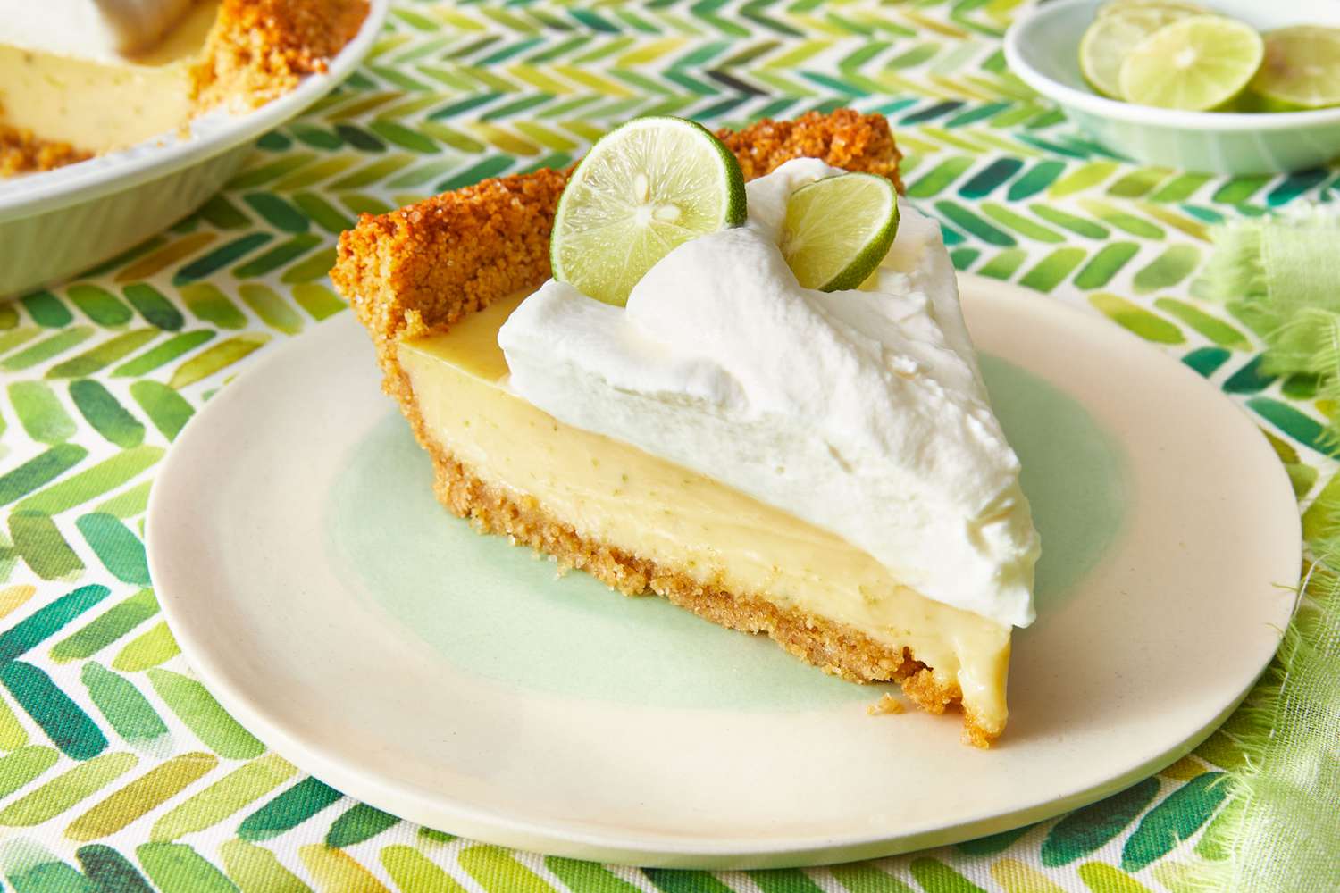 Проважайте літо з Key Lime Pie: смачний десерт на кожен день